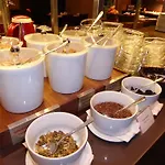 Intercityhotel Hotel 3*
