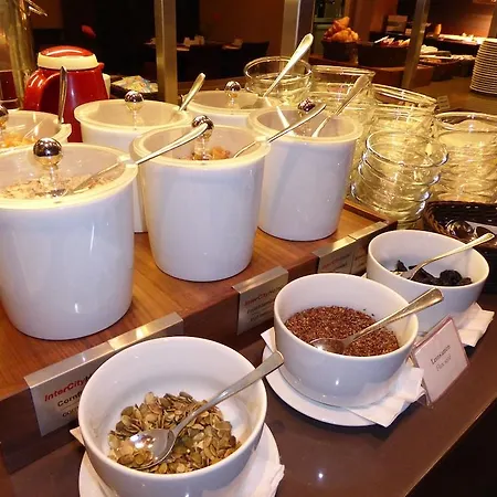 Intercityhotel Готель 3*