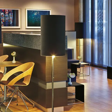 Intercityhotel Hotel 3*