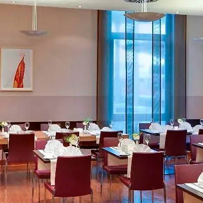 Intercityhotel Готель Ульм