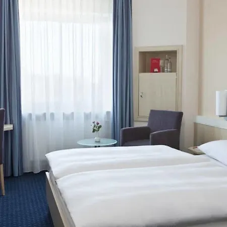 Intercityhotel Готель Ульм
