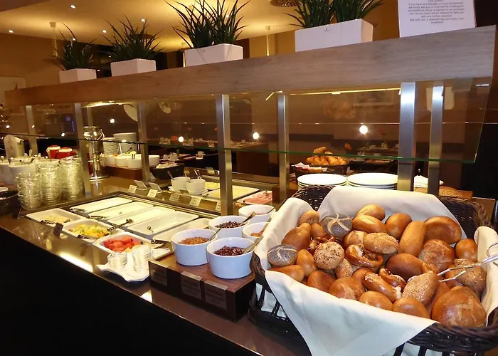 Отель Intercityhotel