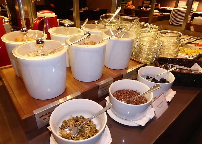 Intercityhotel Отель 3*