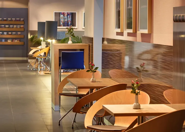 Отель Intercityhotel