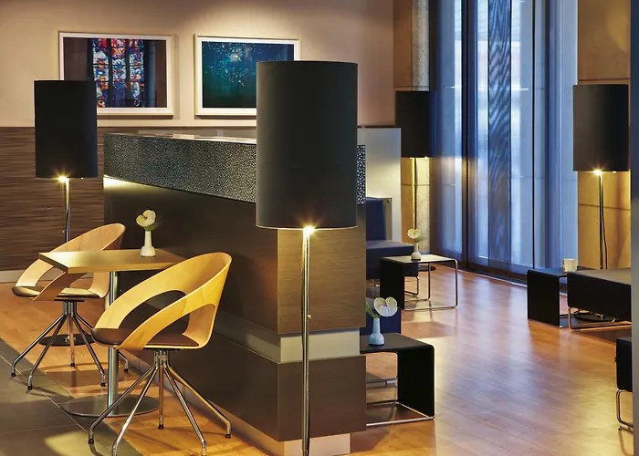 Intercityhotel Отель 3*