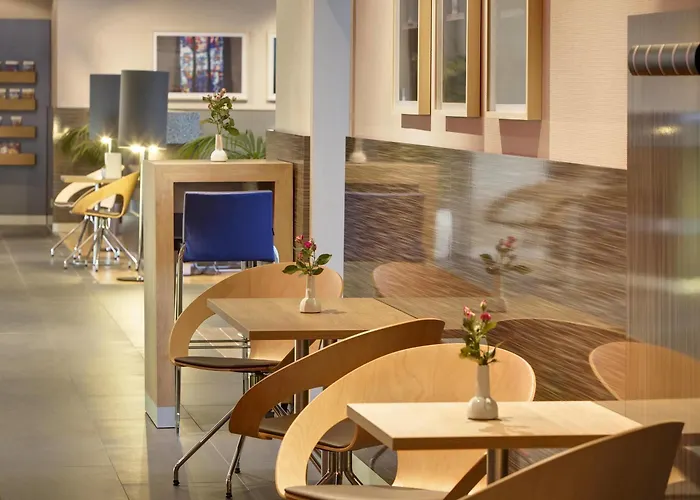 Intercityhotel Отель