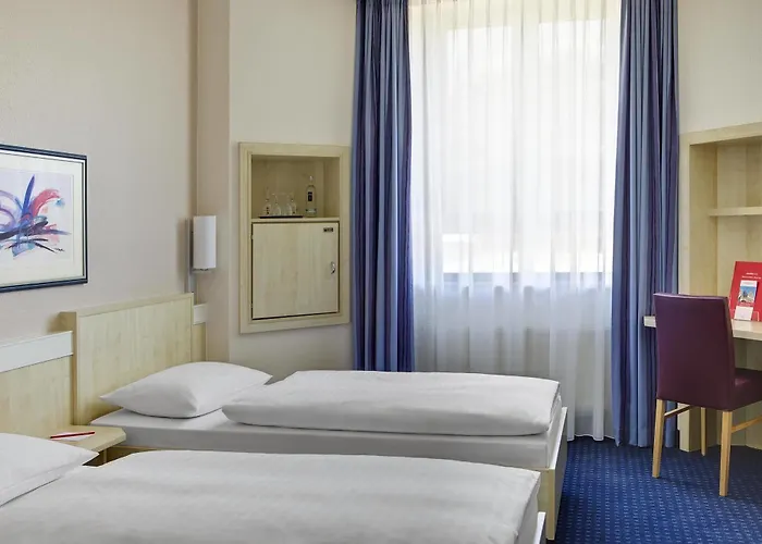Отель Intercityhotel